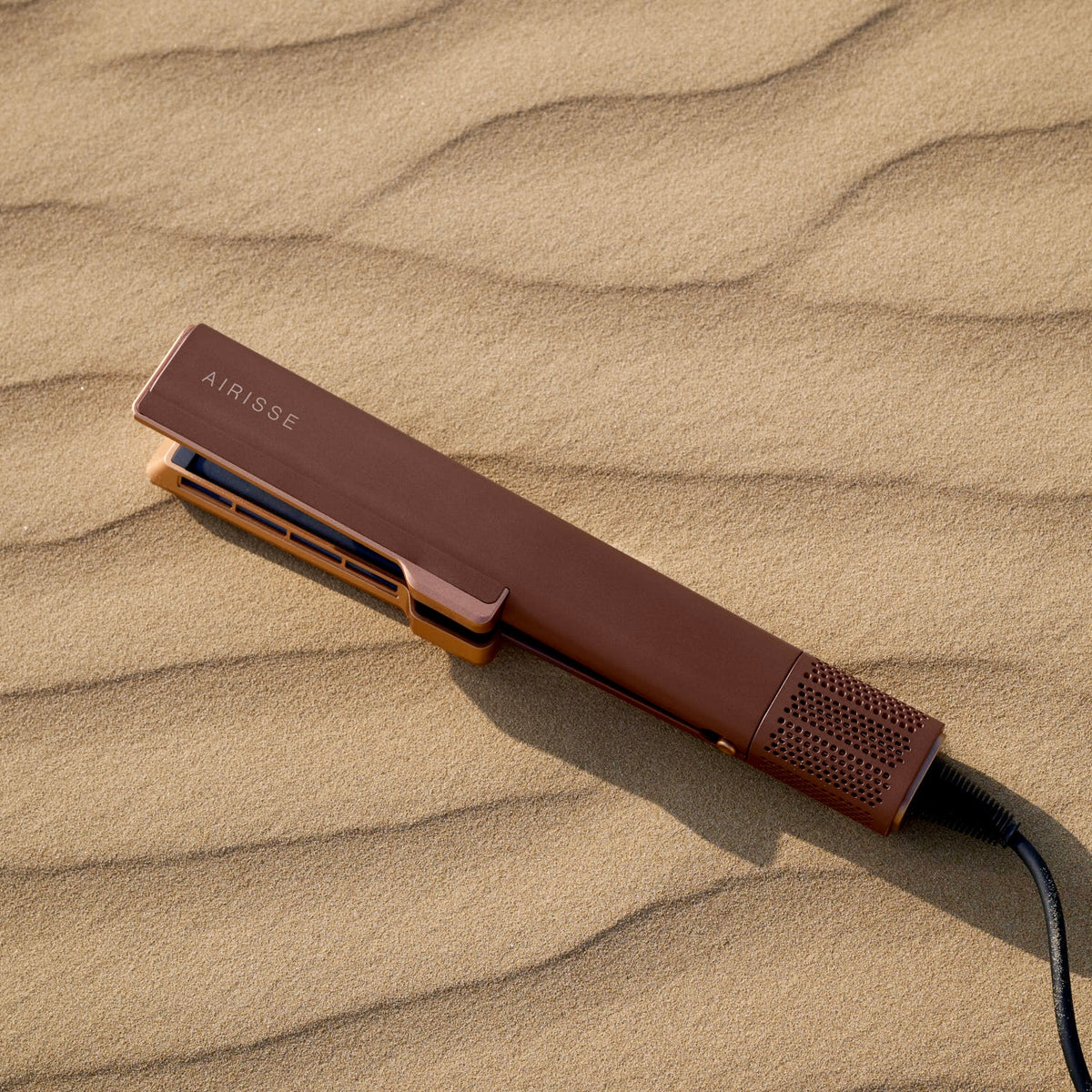 AIRISSE AeroVeil luxury air straightener for less heat damage and healthier straightening.